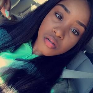 Meet your Posher, Daysha